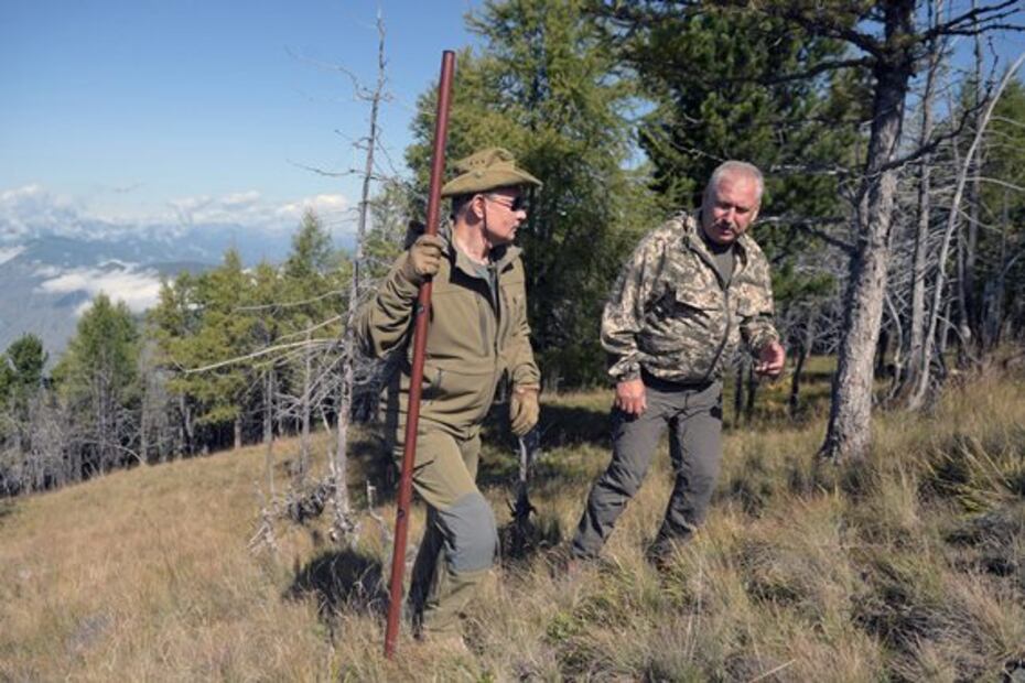 Putin celebra su 67 cumpleaños en la taiga siberiana