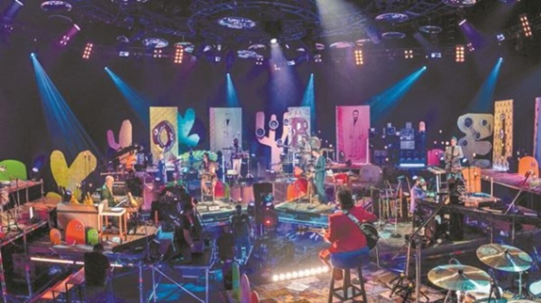 Neurosis y lucha de egos mantienen unidos a Fobia