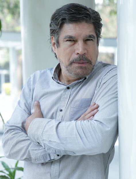 Retratos al actor Alberto Estrella por la reposición de la puesta "La niña en el altar", en el teatro Julio Castillo del Centro Cultural del Bosque. 
Foto: Fernanda Rojas/EL UNIVERSAL.