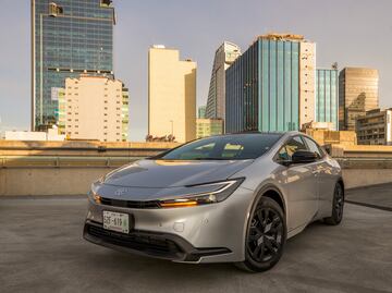Toyota Prius 2023: equipamiento, versiones y precios en México