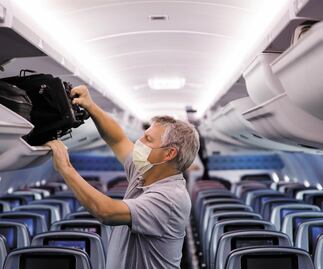 Tráfico aéreo global persiste deprimido por variante Delta