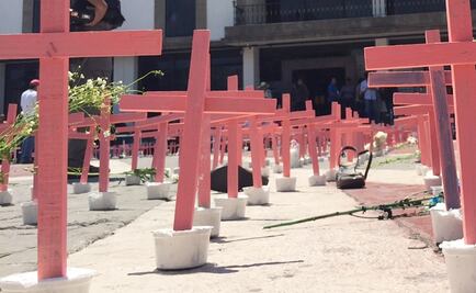 Encuentran cuerpo de mujer en deportivo en Sinaloa