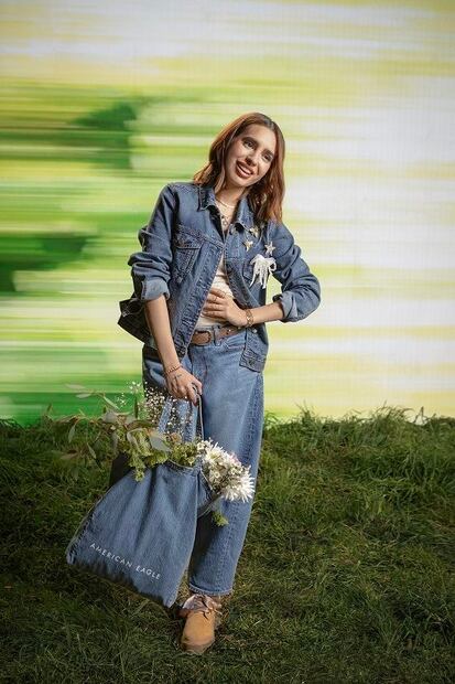 La chamarra de mezclilla es una pieza clave de la colección de primavera de American Eagle. Foto: Especial