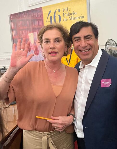 Beatriz Gutiérrez Müller en la FIL del Palacio de Minería. Foto: Ediciones del Lirio.