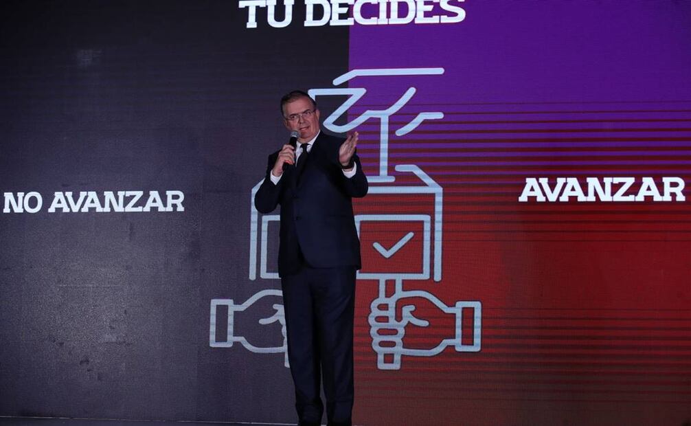 Marcelo Ebrard en conferencia sobre encuestas / Foto: Germán Espinosa. EL UNIVERSAL