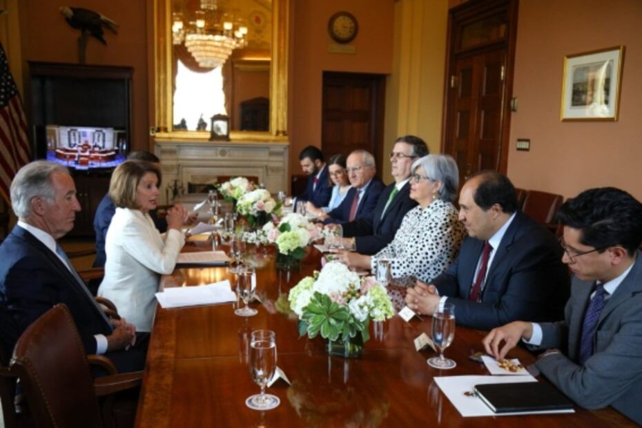 #LordCacahuates, colaborador de Ebrard, ahora le entra al pan dulce