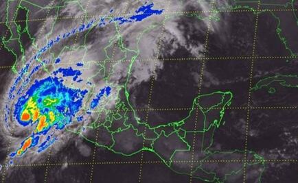 Tropical storm Sandra weakens in Pacific 
