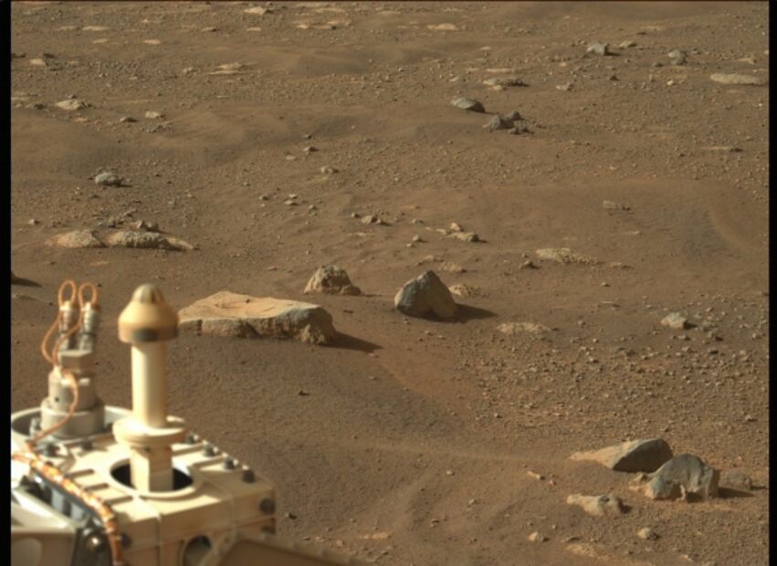 El rover Perseverance da su primer recorrido en Marte