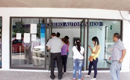 Mexico's banking system shrinks