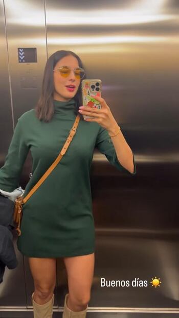 Ary Tenorio impacta en redes con minivestido y botas vaqueras