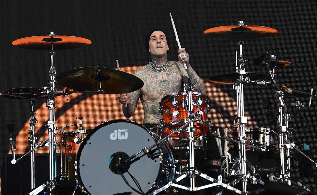 Travis Barker se lució en Coachella. Foto: AFP.