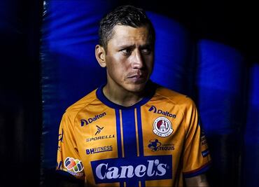 Aficionados de Cruz Azul abuchean a Cata Domínguez, en su regreso al Azul