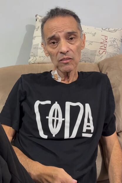 "Desafortunadamente los tratamientos no funcionaron y mis doctores ya no pueden hacer nada por mí", se lee en el mensaje que compartió el cantante Xava Drago en agosto.
