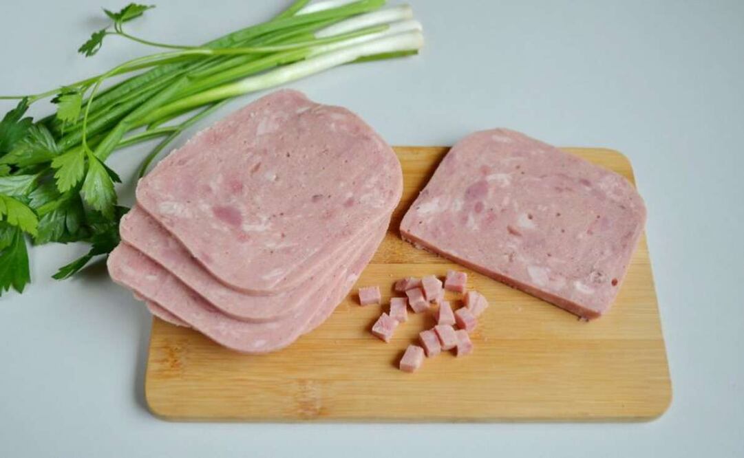 Un jamón en mal estado puede enfermarte, por eso sigue estos consejos. Imagen: Unsplash 