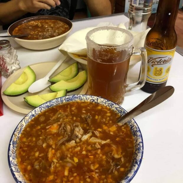 Cura la cruda con esta tradicional birria en Azcapotzalco