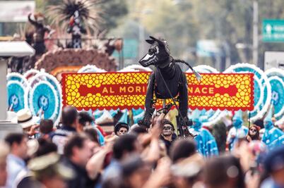Honran memoria de muertos por sismo del 19-S en desfile