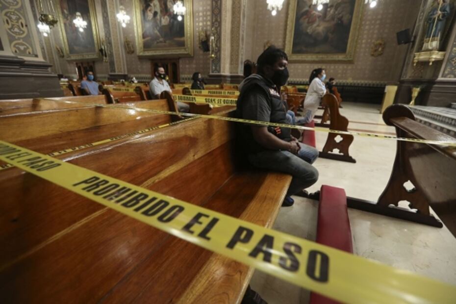 Marihuana, misas durante la pandemia y Drag Queens, entre las mejores fotos de la semana