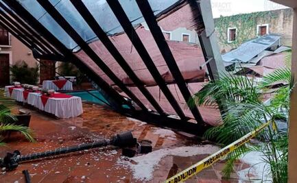 Colapsa estructura metálica de hotel en Tlaxcala por fuerte granizada; no reportan heridos