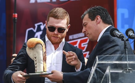 Canelo Álvarez es un héroe del boxeo de México, según Mauricio Sulaimán