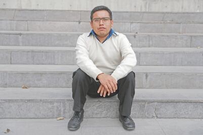 Becario del gobierno se abre paso para un futuro ideal