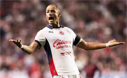 Chicharito Hernández reaparecería en el Clásico