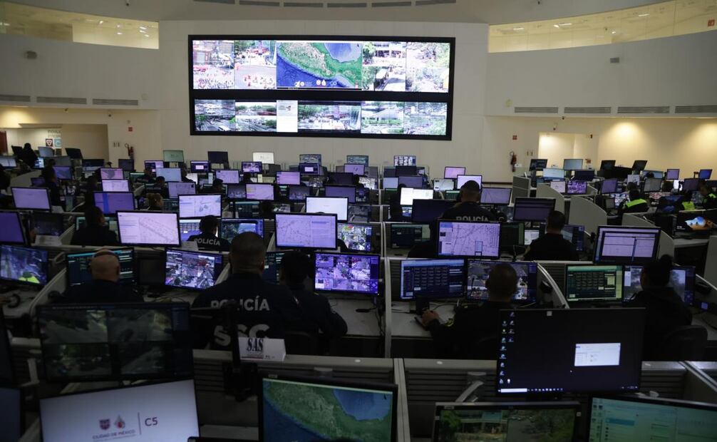Elementos de seguridad monitoreando zonas por el simulacro nacional (29/04/2025). Foto: Especial