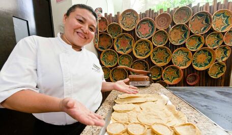 Abren academia de tacos por tiempo limitado