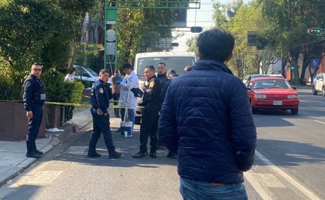 Elementos policiacos del sector Narvarte reportaron el hallazgo de un feto. Foto: Especial