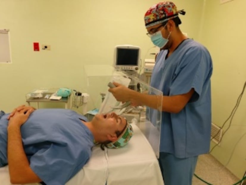 Mexicans design intubation box for patients with COVID-19