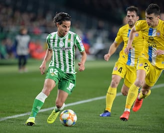 Guardado, defensor de Lainez