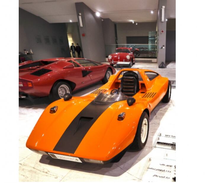 Esta es la lujosa colección de autos de la familia imperial de Irán