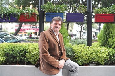 Denegri hizo del “chayo” un “modus vivendi”, dice Enrique Serna en su nuevo libro