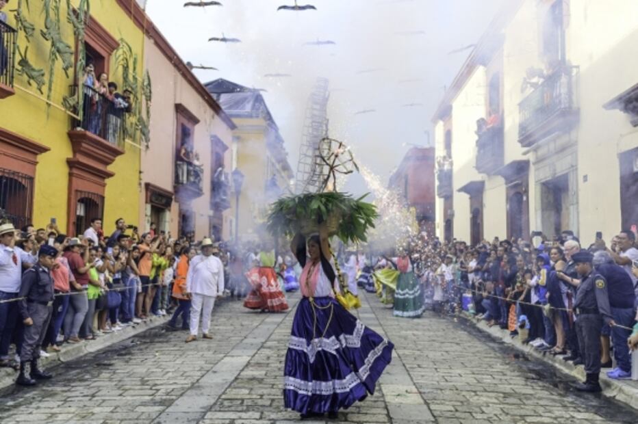 En fotos: así celebra Oaxaca la Guelaguetza en las calles