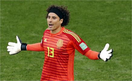 Guillermo Ochoa entre los 10 mejores porteros del siglo XXI