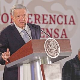AMLO niega persecución contra García Alcocer