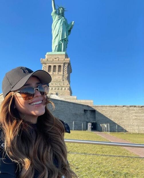 El look de Yanet García ideal para combatir el frío de Nueva York