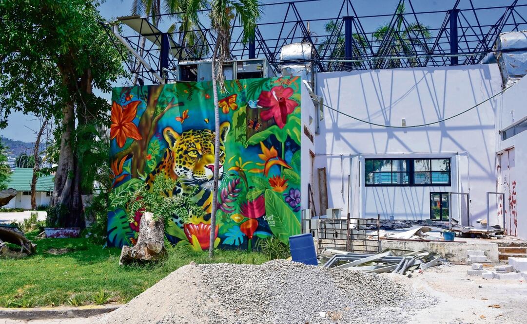 La librería Educal “Juan R. Escudero”, en el puerto de Acapulco, se ubicaba dentro del Centro Cultural, en la Costera Miguel Alemán, dañado por el huracán Otis. Foto: Carlos Alberto Carbajal / CUARTOSCURO.COM