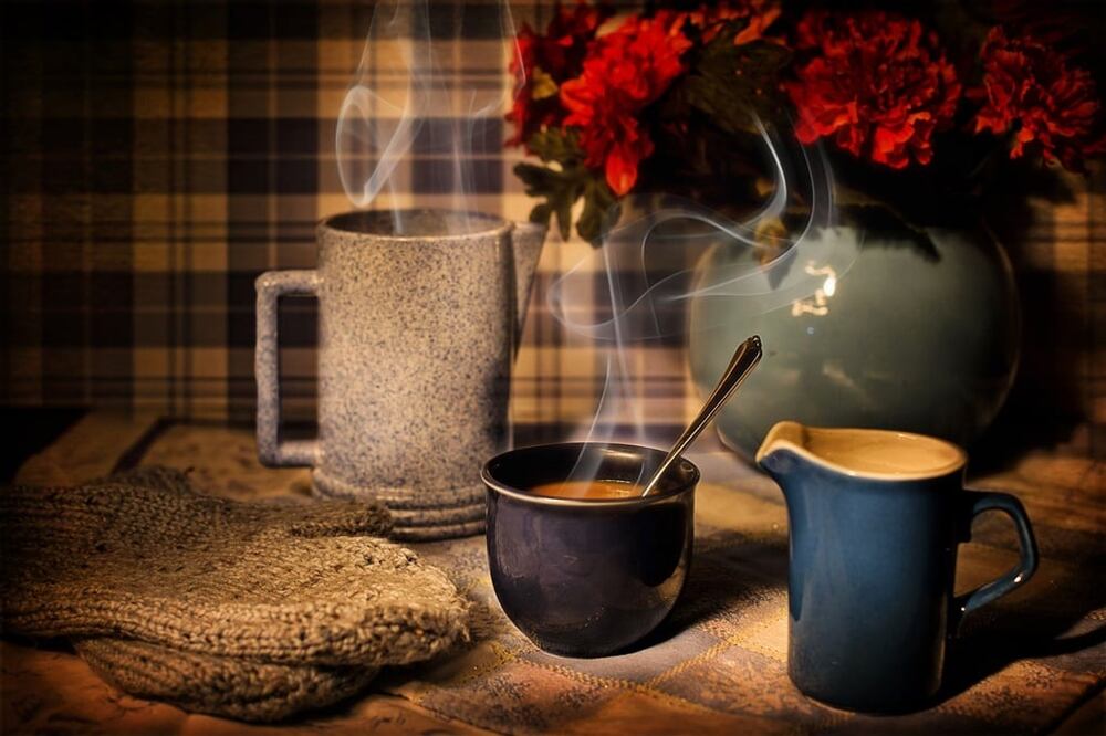 Tomar mucha cafeína puede provocar nerviosismo o taquicardia, modera su consumo / Foto: Pixabay