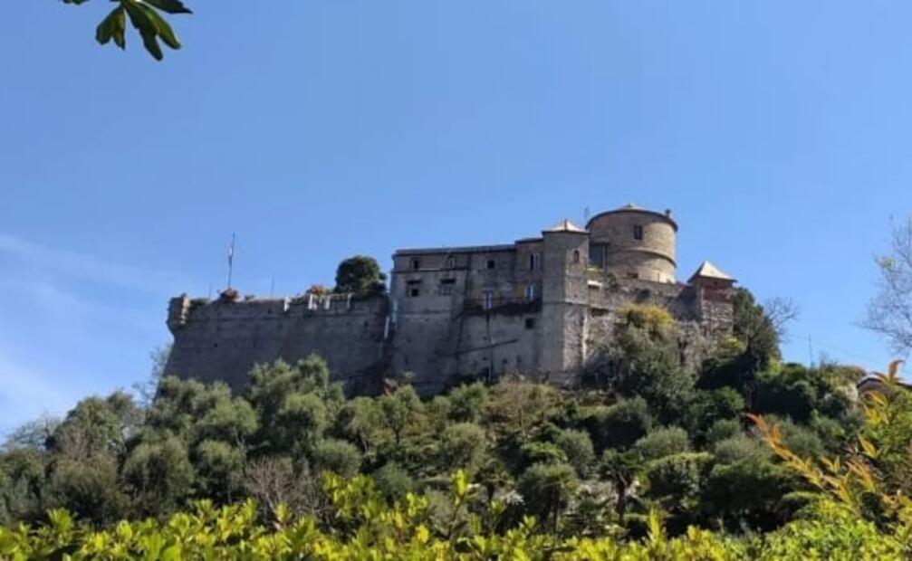 Kourtney Kardashian y Travis Barker se casan por tercera vez, ahora en un castillo 