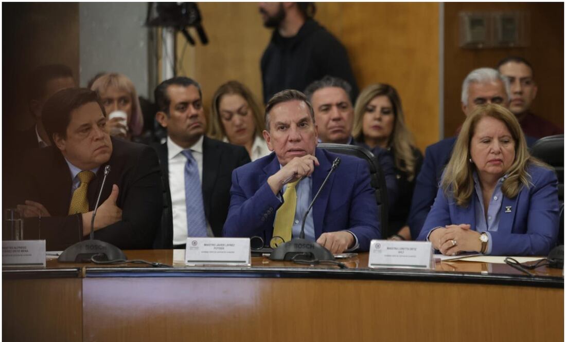 Javier Laynez Potisek, junto a Alfredo Gutiérrez Ortiz Mena y Loretta Ortiz Ahlf, ministros de la Suprema Corte de Justicia de la Nación. Foto: Carlos Mejía/EL UNIVERSAL