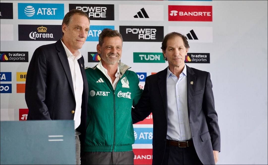 Rodrigo Ares de Parga, Diego Cocca y Jaime Ordiales en las instalaciones del CAR. FOTO: Germán Espinosa