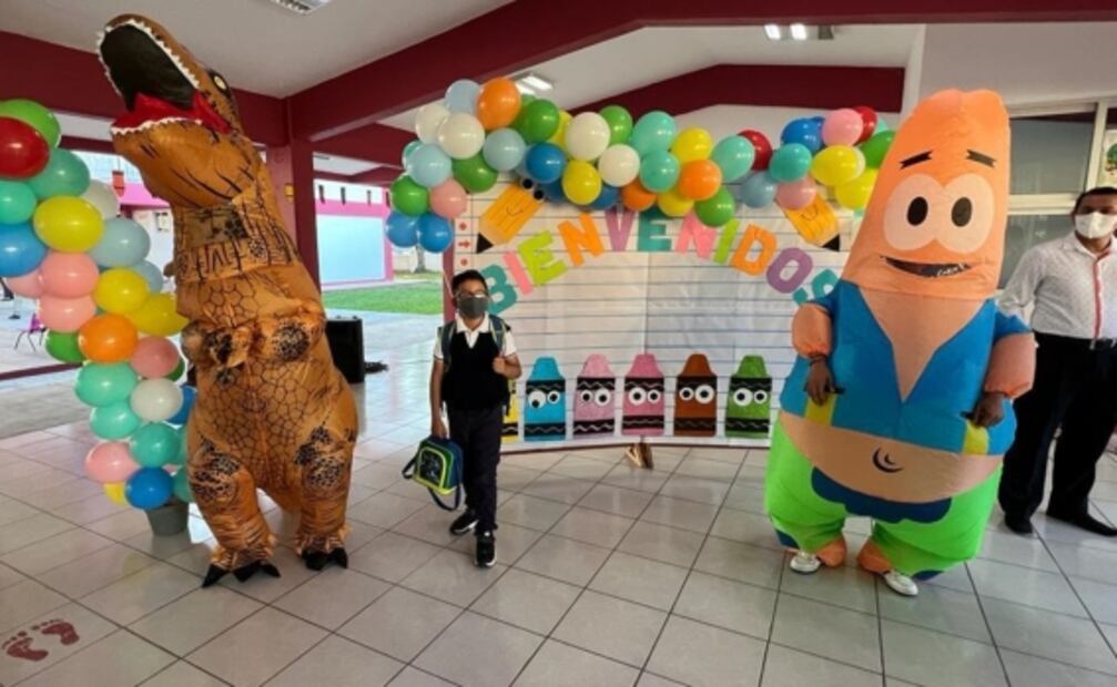 Regreso a clases en estados: reportan caos vehicular y escuelas sin luz