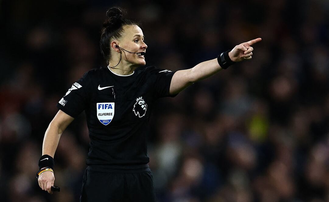 Rebecca Welch durante el partido entre Fulham y Burnley de la Premier League - Foto: AFP