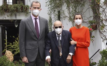 Francisco Brines, en delicado estado de salud, recibe Premio Cervantes 