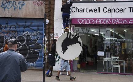 Banksy publica su cuarta creación "animal" en Londres y la roban a los pocos minutos