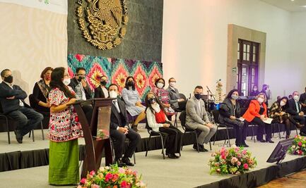 Señalan falta de salarios dignos y espacios para la radio comunitaria