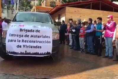 Entrega Mancera llaves de primera casa antisísmica