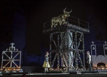 Reclaman por "burda representación" de México en ópera "Carmen" en Roma
