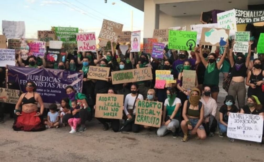 Feministas interponen amparo para que cuatro mujeres puedan acceder al aborto voluntario en Sonora