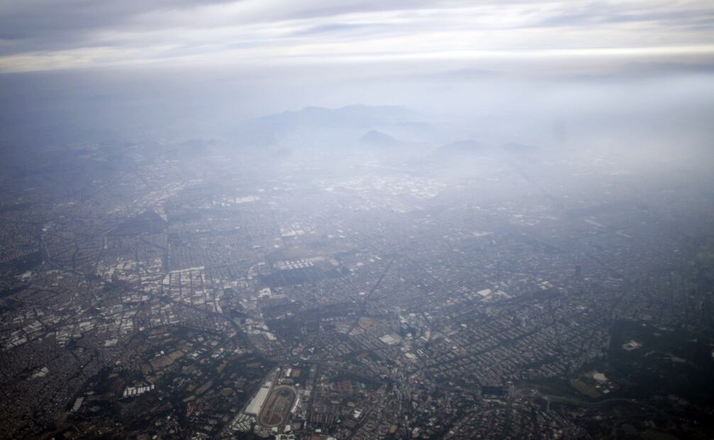 Según la ONU, entre 1976 y 1986, la contaminación en el DF aumentó 150%. Para 1987, se confirmó la muerte de 30 mil niños a causa de esto. Foto: Iván Stephens/EL UNIVERSAL.